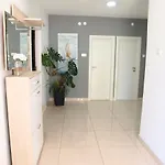 Igor Apartman *